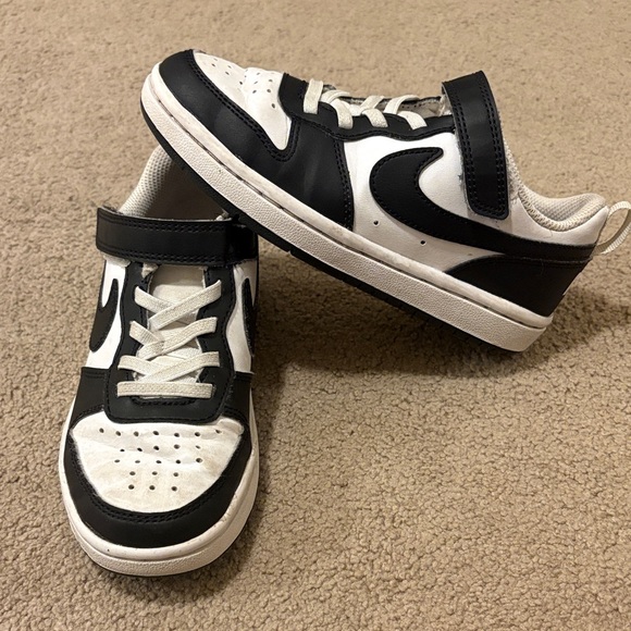 Nike Other - Nike Kids court borough low